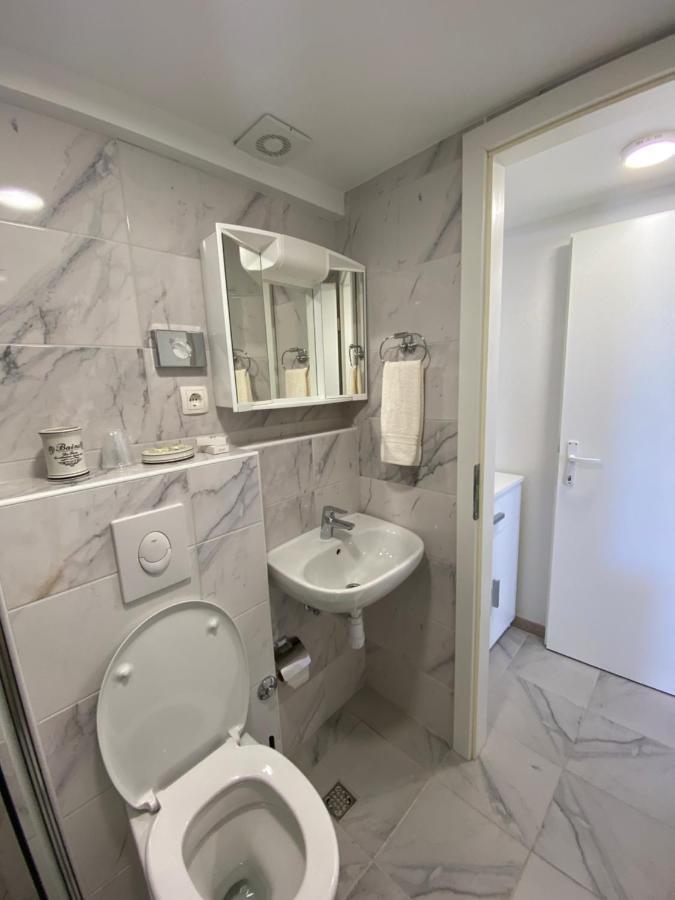 Villa Leo Beach Studio Podgora Bagian luar foto